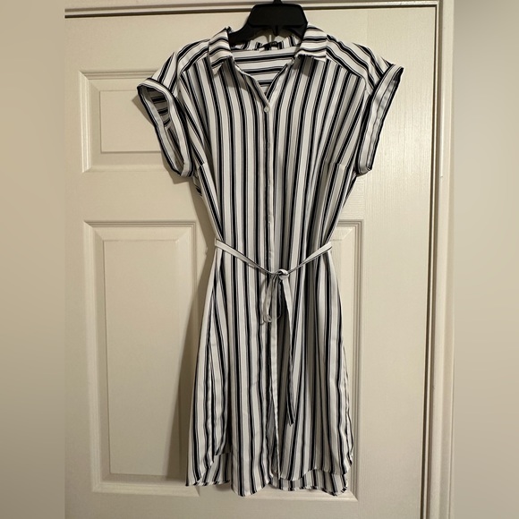 Express Button Front Tie Waist Shirt Dress - Picture 2 of 5